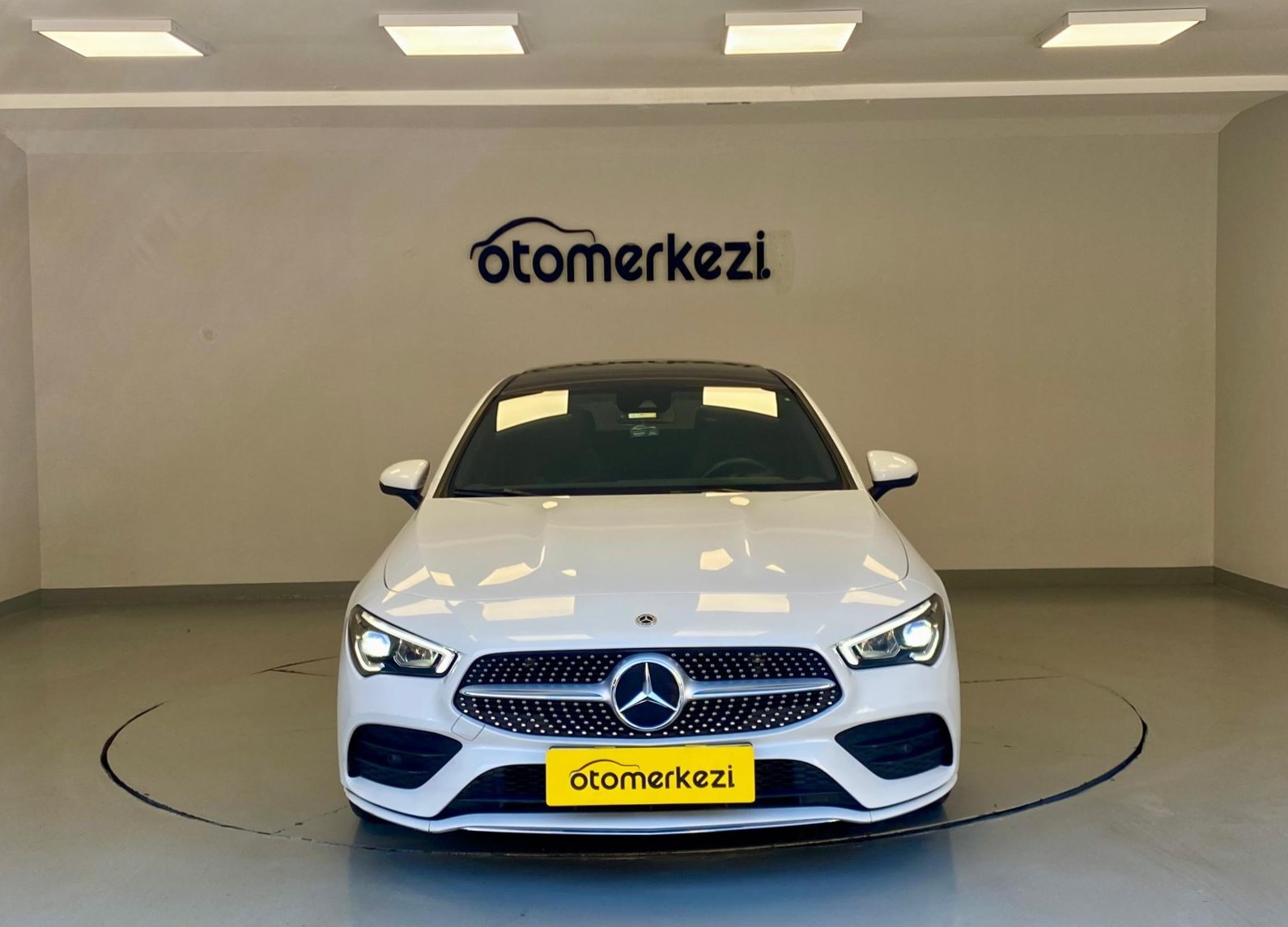 MERCEDES CLA 19